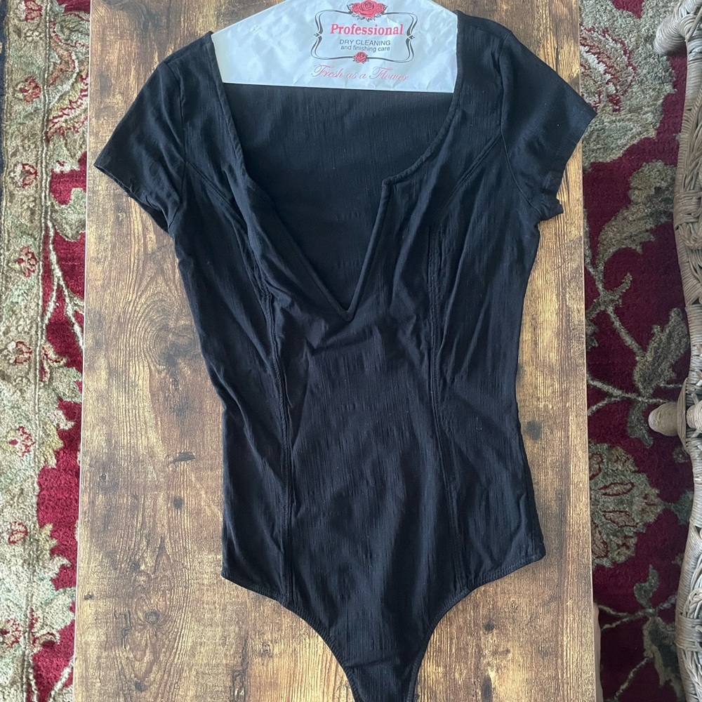 Free People Body Suit Pippa V Wire body suit black size M